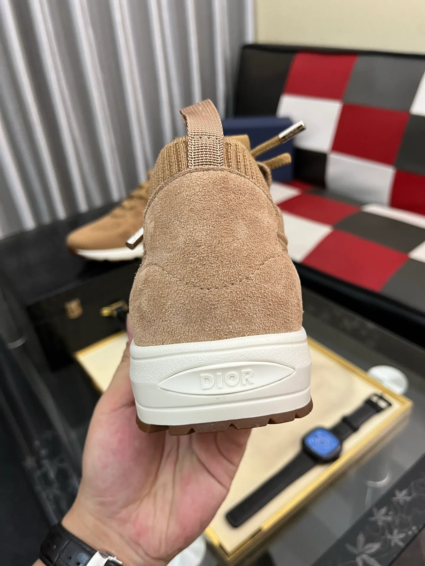 Men's shoes 💰: 400⌚️⌚️2025 new Dior fly-knit breathable casual men's shoes are on the market, original order, impeccable, the upper is made of imported fly-knit, and the original outsole is made one to one quarter. It is super comfortable on the feet. It is a must-buy pair of shoes. Available in sizes 38-446️⃣